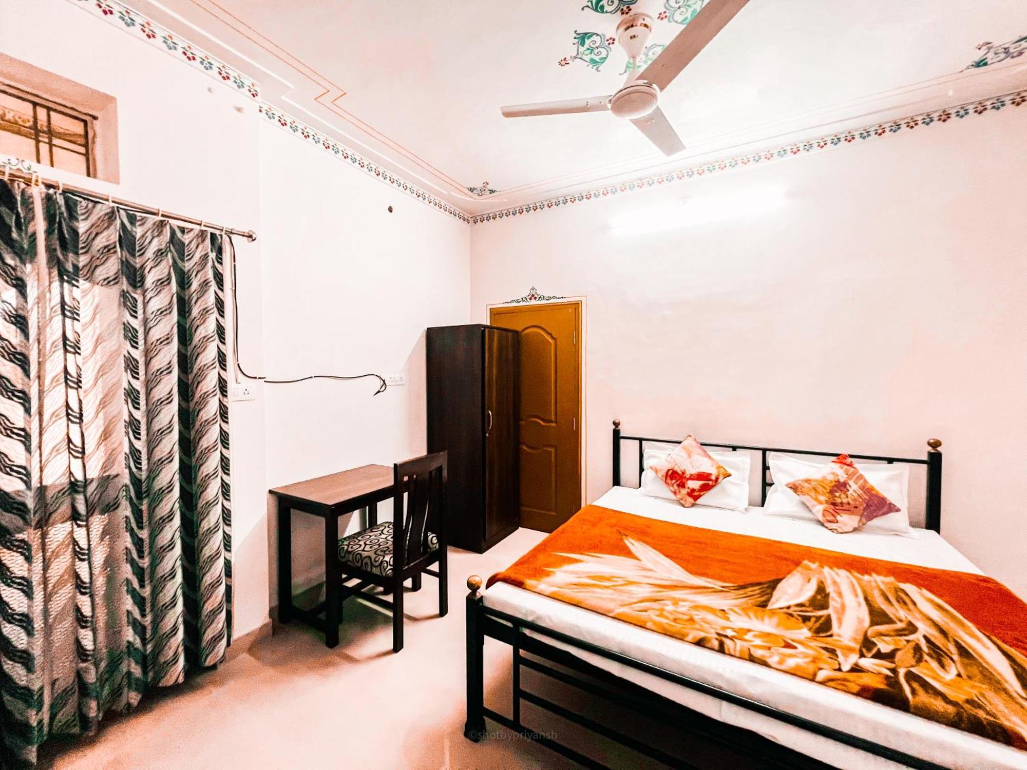 Musafir Hostel Удайпур Екстер'єр фото