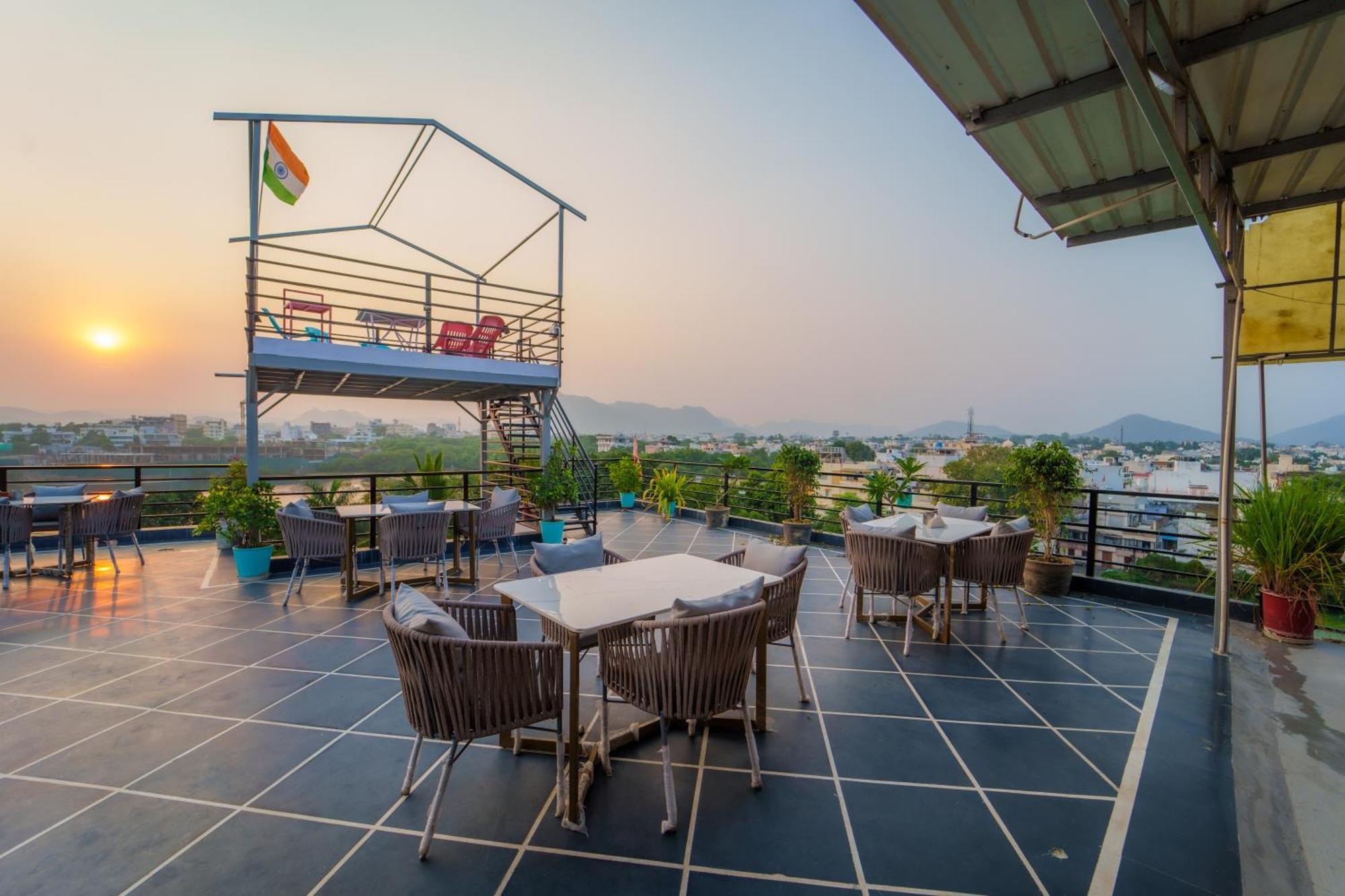 Musafir Hostel Удайпур Екстер'єр фото